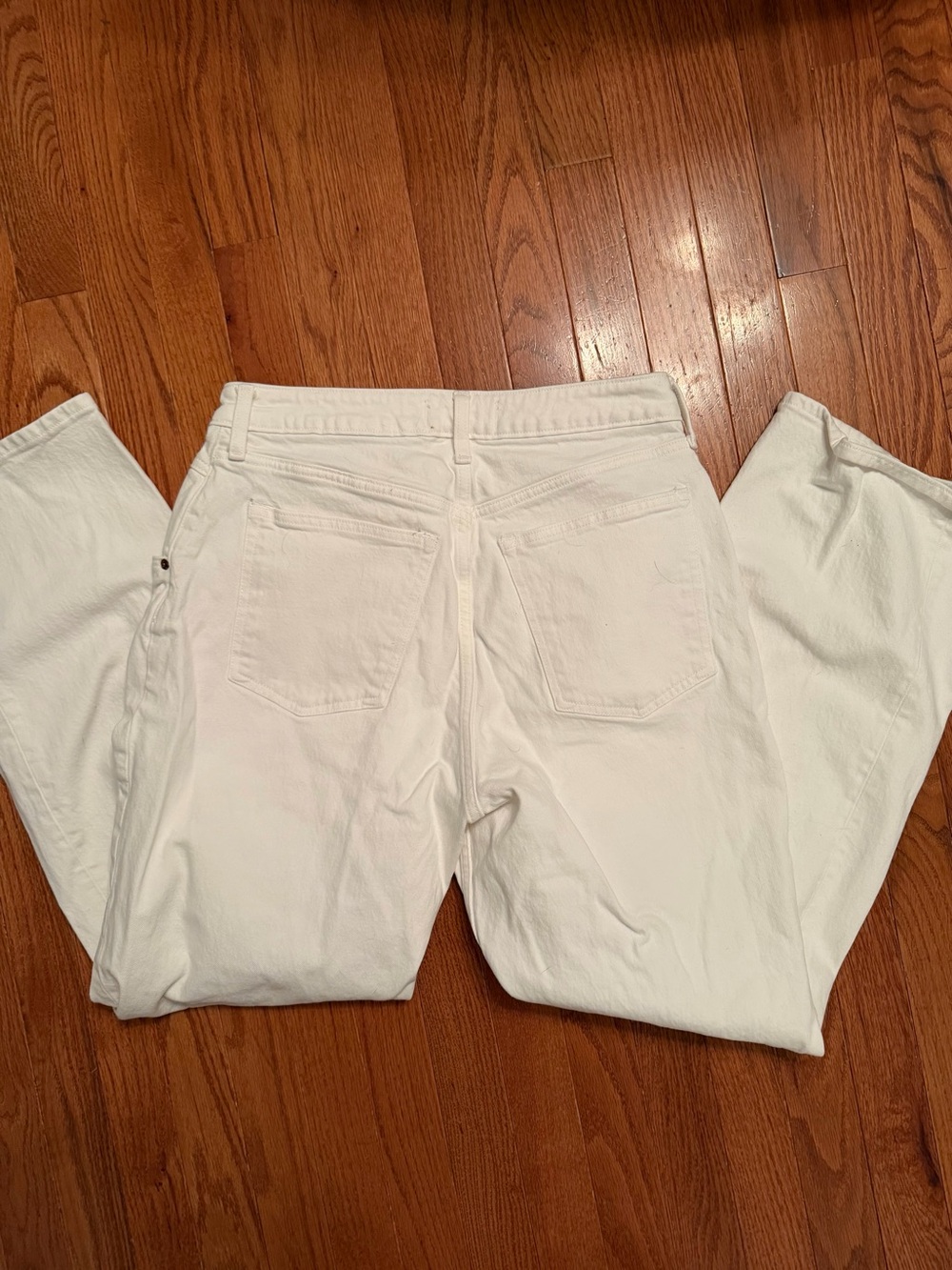Abercrombie Curve Love High Rise 90s
Relaxed Jean Ecru with Front Yoke cream - Picture 8 of 9